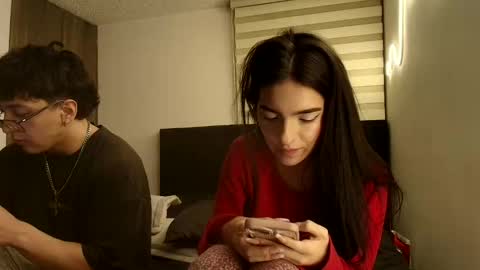 darkpleasuress online show from March 21, 8:19 am