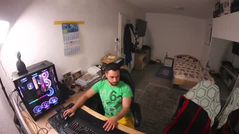 Snapshot of darkschneider_ chatting on December 4, 11:41 pm darkschneider_ online show from December 4, 11:41 pm