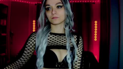 roseredgoddess online show from April 8, 3:20 am