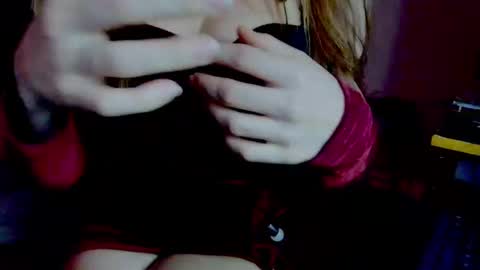 roseredgoddess online show from January 19, 3:29 am