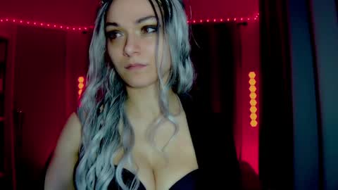 roseredgoddess online show from March 12, 12:36 am