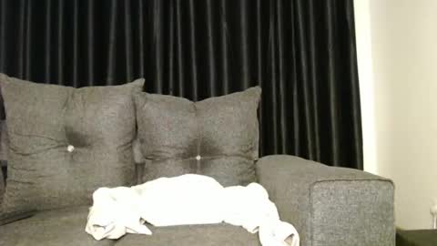 darktanqueen online show from December 1, 3:15 am