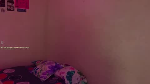 Snapshot of daturastramonium_ chatting on October 19, 4:28 am Marie Anne online show from October 19, 4:28 am