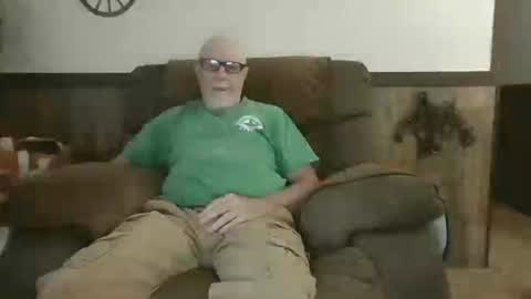dave571960 online show from July 10, 9:47 am