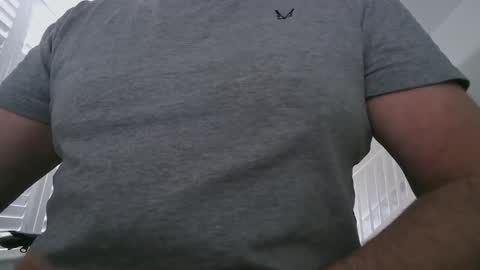 davesu12345 online show from March 10, 9:02 am