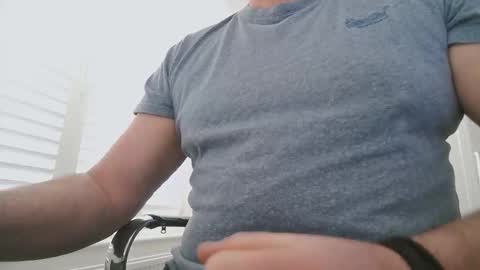 davesu12345 online show from March 16, 9:35 am