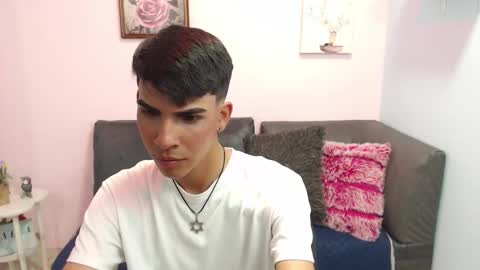 Snapshot of david_925_ chatting on October 7, 4:30 am David online show from October 7, 4:30 am