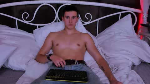 Snapshot of david__diamond chatting on September 19, 4:00 pm David online show from September 19, 4:00 pm