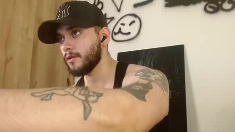 Twitter davidsanctum online show from March 10, 6:07 am