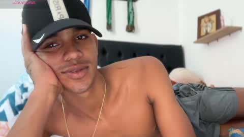 david_hot44 online show from April 8, 2:31 pm