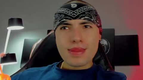 David Jons online show from February 17, 8:16 pm