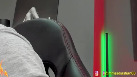 David Jons online show from February 22, 8:11 pm