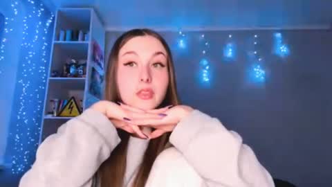 Sally online show from March 3, 3:30 pm