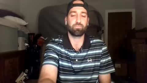 Snapshot of davidboner85 chatting on October 28, 8:15 am DavidBoner85 online show from October 28, 8:15 am