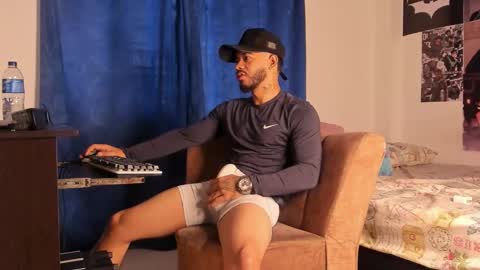 Davide online show from February 25, 12:09 pm