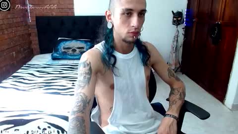   online show from November 20, 3:31 pm