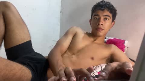 davidth000 online show from March 16, 5:21 am