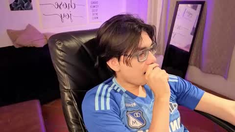 davoxer online show from March 18, 2:50 am