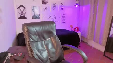 davoxer online show from February 1, 3:47 am