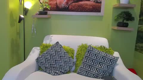 dayan_torres online show from May 11, 2:45 pm