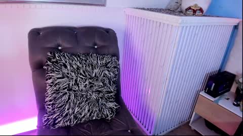 Snapshot of dayanne7 chatting on January 22, 4:34 am dayanne7 online show from January 22, 4:34 am