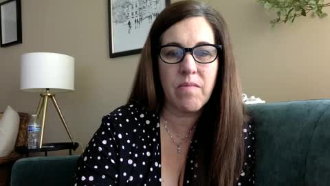 DDMolly online show from January 6, 5:16 pm