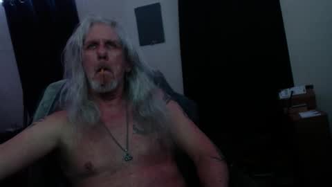 deaconoddeye online show from December 17, 7:59 am