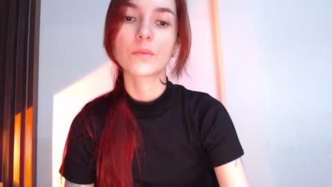 Snapshot of dead_girll chatting on October 21, 11:30 pm freak online show from October 21, 11:30 pm