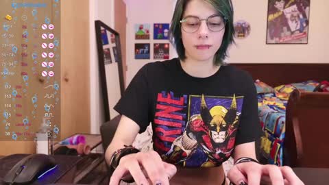 Snapshot of deadratsoup chatting on December 30, 7:32 pm Rat online show from December 30, 7:32 pm