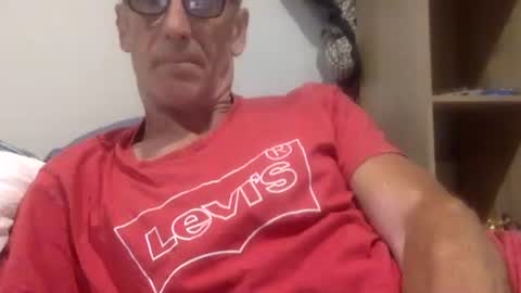 deanofflove221000 online show from November 11, 7:16 pm