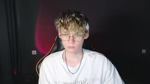 dear kirill online show from April 19, 2:29 pm