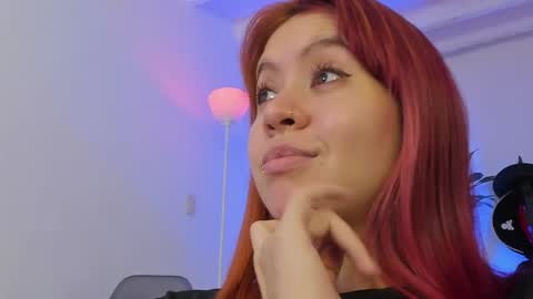 dearmilu28 online show from March 27, 5:35 am