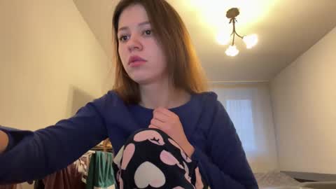 debbiii online show from February 21, 3:48 pm