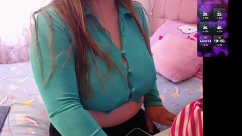 Snapshot of debie_lehee chatting on February 12, 12:33 pm Victoria online show from February 12, 12:33 pm
