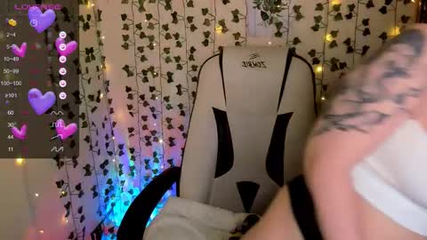 Debora online show from February 19, 2:22 am