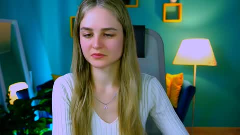 Debora online show from March 9, 8:18 am