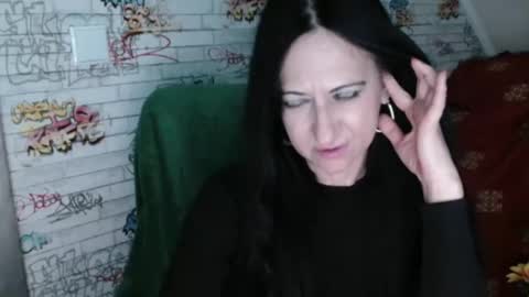 DebraMilf online show from April 6, 1:47 am