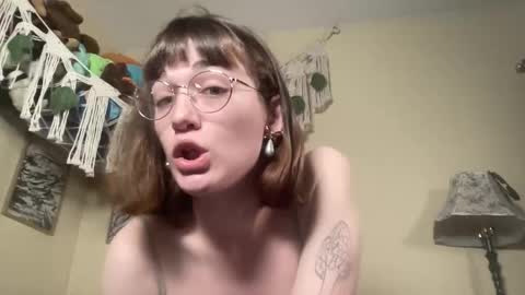 decemberholiday online show from February 15, 3:31 am