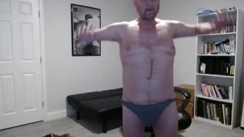 Snapshot of deejayaytch chatting on January 22, 5:37 am DJ online show from January 22, 5:37 am