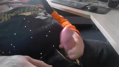 deepstrokes25 online show from January 24, 9:04 pm