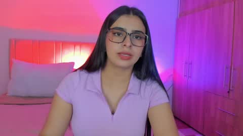 deepthroat_sweet online show from April 4, 12:06 am