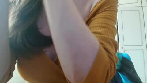 KamiDevi online show from March 26, 3:28 pm