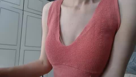 KamiDevi online show from September 28, 2:37 pm