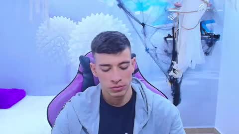 Snapshot of deiby_baby chatting on October 30, 1:39 am DEIBY online show from October 30, 1:39 am