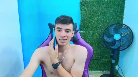 Snapshot of deiby_baby chatting on February 12, 11:30 pm DEIBY online show from February 12, 11:30 pm