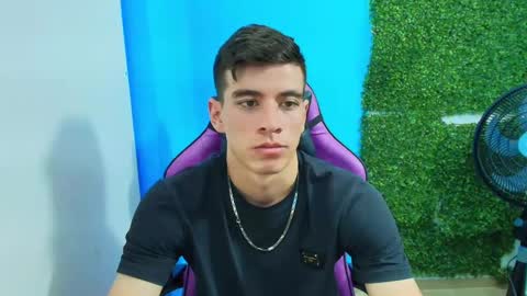 Snapshot of deiby_baby chatting on January 24, 4:48 am DEIBY online show from January 24, 4:48 am