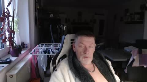 deinprinz2312 online show from February 10, 6:49 am