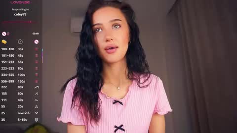 Hello everyone Im Tessa Make yourself comfortable. Were going to have fun together  online show from November 25, 8:02 am