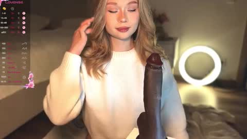 Dia online show from February 15, 9:35 pm