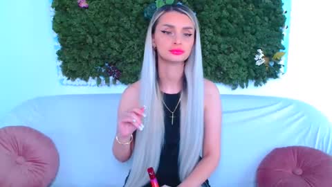 deliciaalove online show from April 2, 6:48 pm